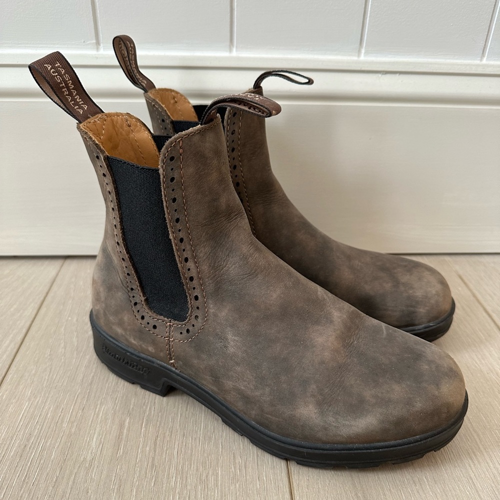 Women’s Blundstone Chelsea Boots, Rustic Brown 1351